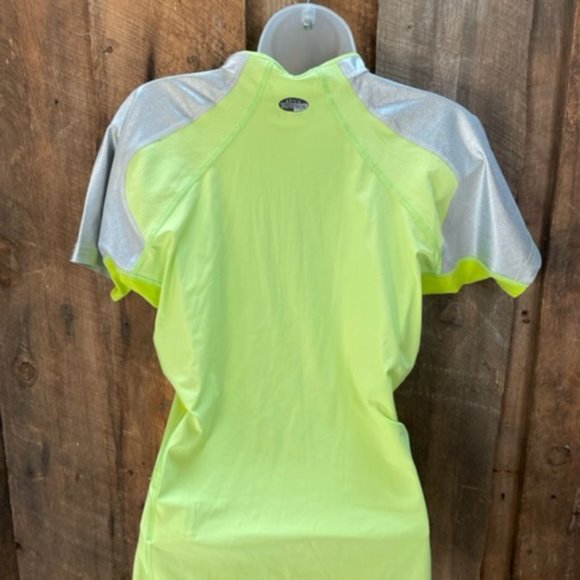 Asics Active Top with Silver Reflection Fabric on Shoulders - Size Medium - Picture 7 of 10